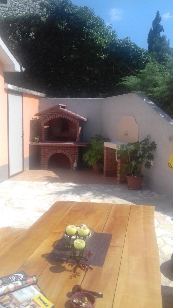 Holiday Home Izabela Krsan Exterior photo